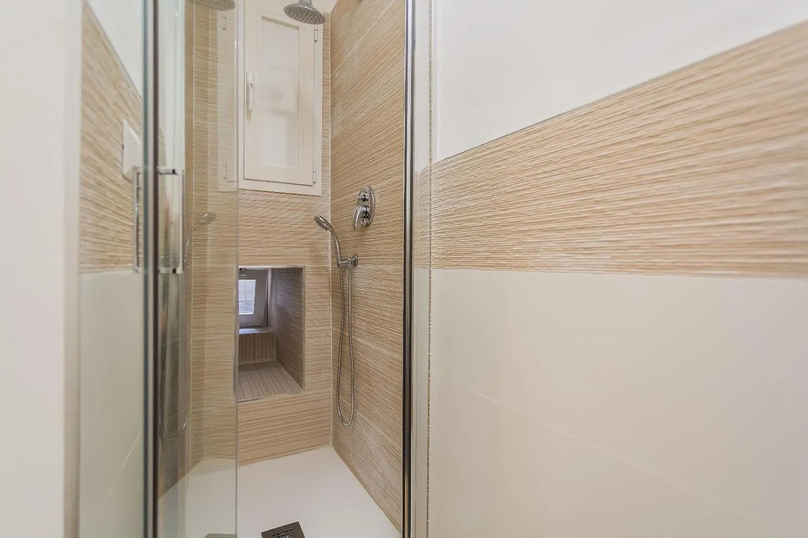 B&Vibes Oldtown Apartment Bari 0*,
